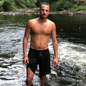 Meet your Posher, Lahav